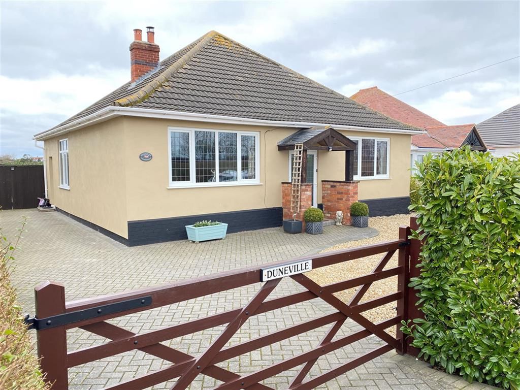 3 bed detached bungalow for sale in Trusthorpe Road, SuttonOnSea