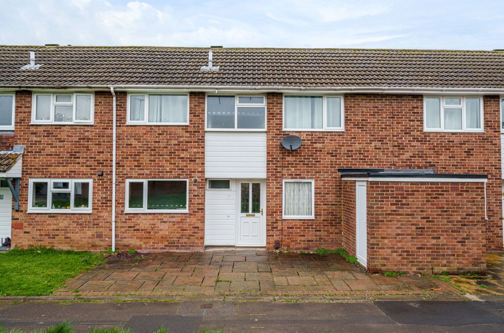 2 bed terraced house for sale in Threshfield, Bracknell, Berkshire RG12