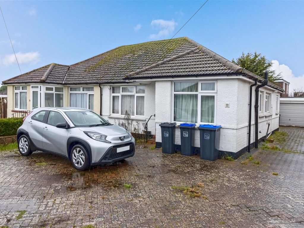 3 bed semidetached bungalow for sale in Elms Drive, Lancing BN15 Zoopla
