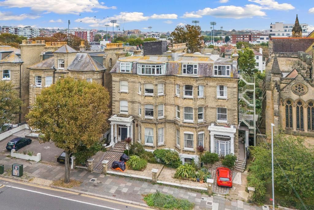 3 bed flat for sale in The Drive, Hove, East Sussex BN3, £800,000 Zoopla