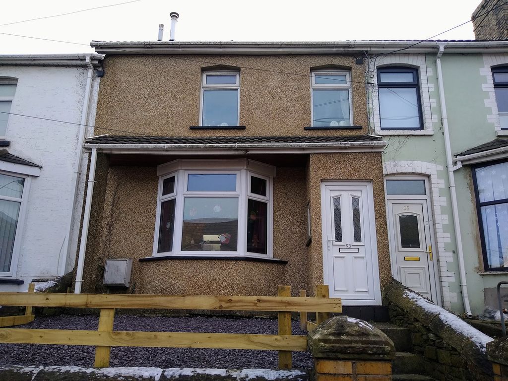 3 bed terraced house for sale in Bridgend Road, Llanharan, Pontyclun