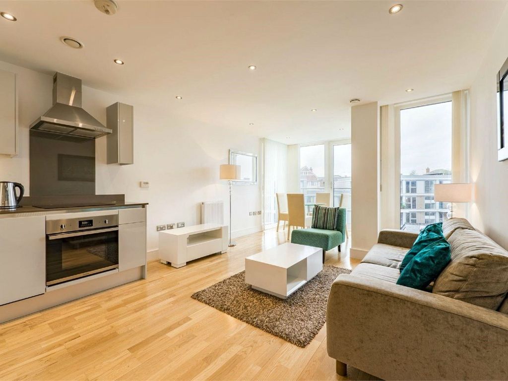 The Crescent, 2 Seager Place, London SE8,