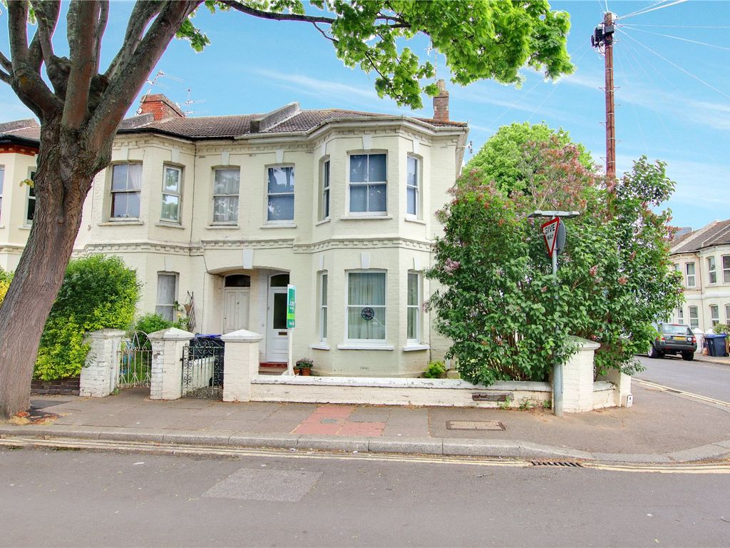 1 bed flat for sale in Lennox Road, Worthing, West Sussex BN11, £165,000 Zoopla