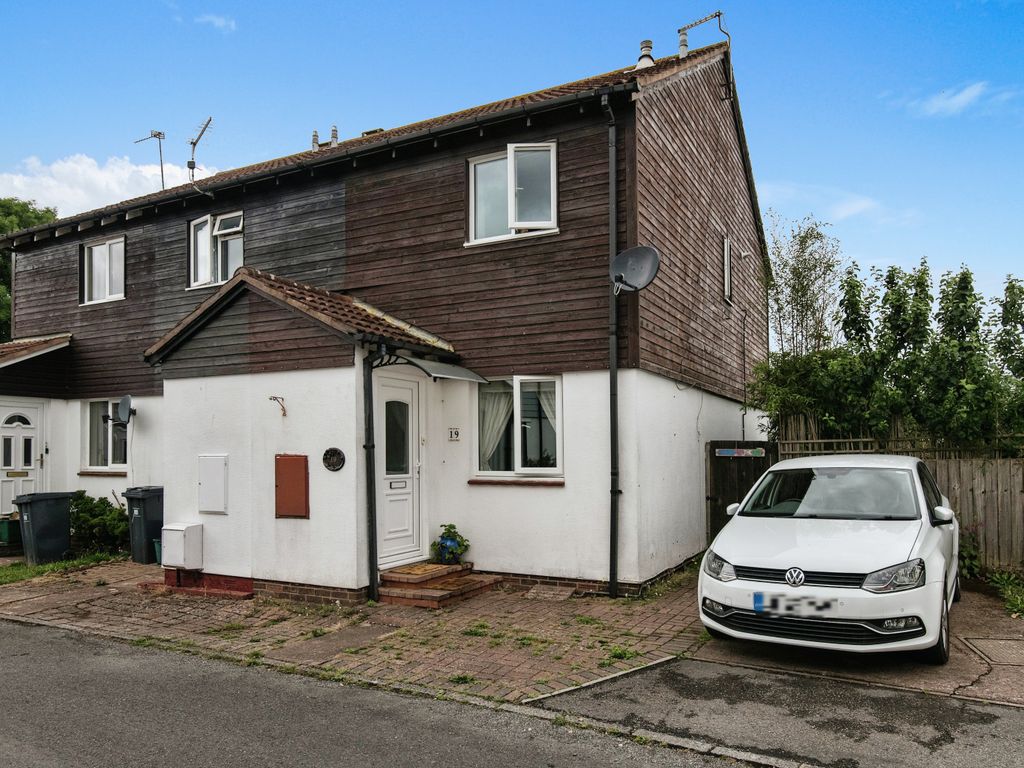 2 bed end terrace house for sale in Brent Close, Woodbury, Exeter