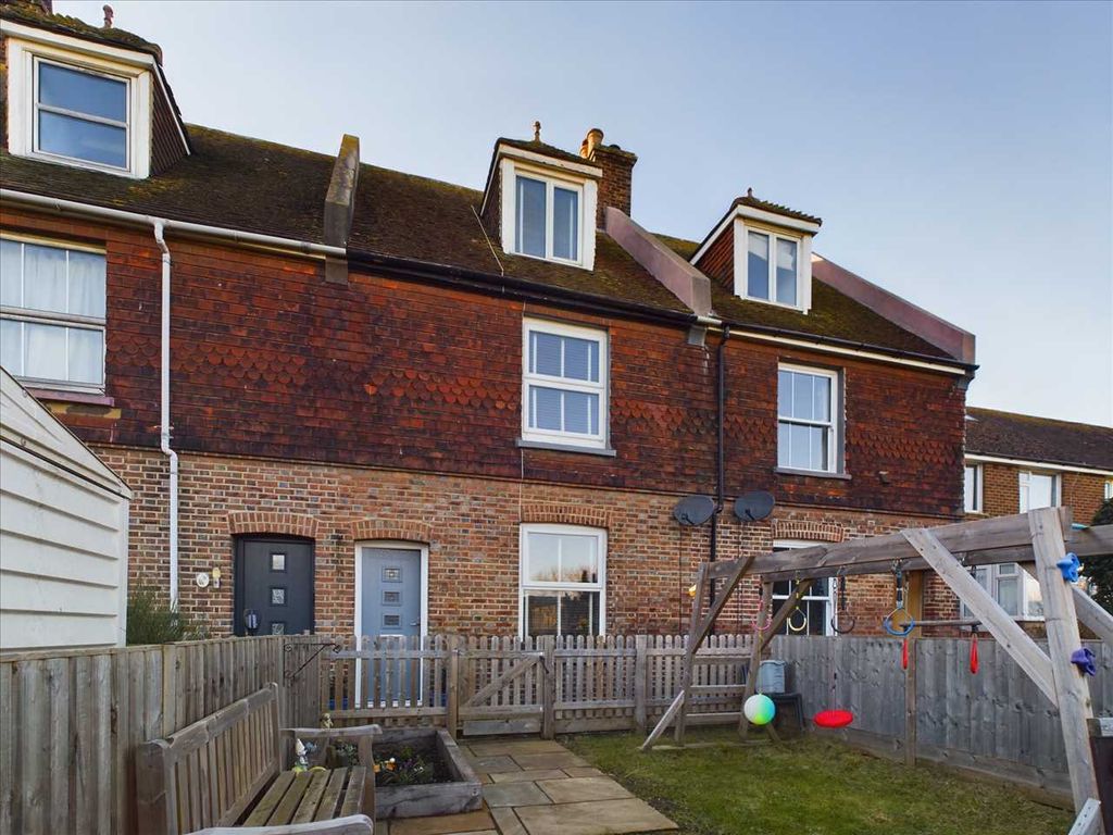3 bed property for sale in Eastbridge Road, Newhaven BN9, £310,000 Zoopla
