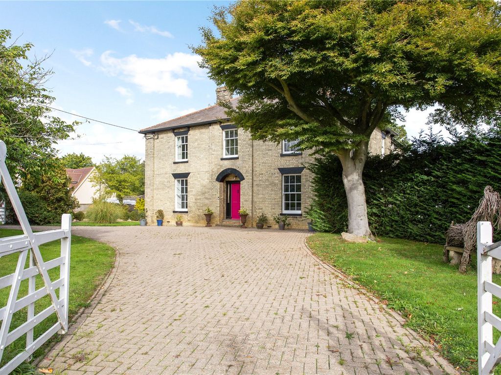 5 bed detached house for sale in Gaunts End, Elsenham, Stortford, Hertfordshire CM22