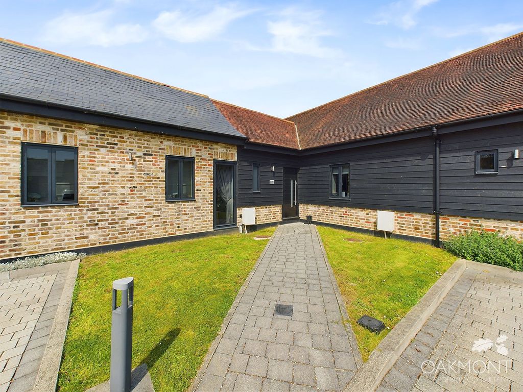 2 bed terraced house for sale in Kemps Farm Mews, Dennises Lane, South