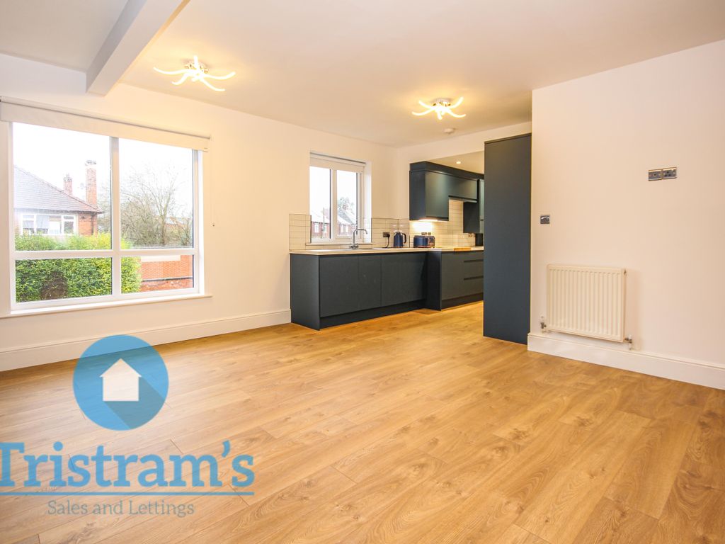2 bed flat to rent in Russell Drive, Wollaton, Nottingham NG8, £995 pcm