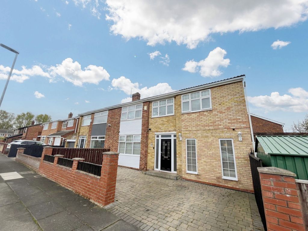 5 bed semidetached house for sale in Ridley Drive, Norton, StocktonOn