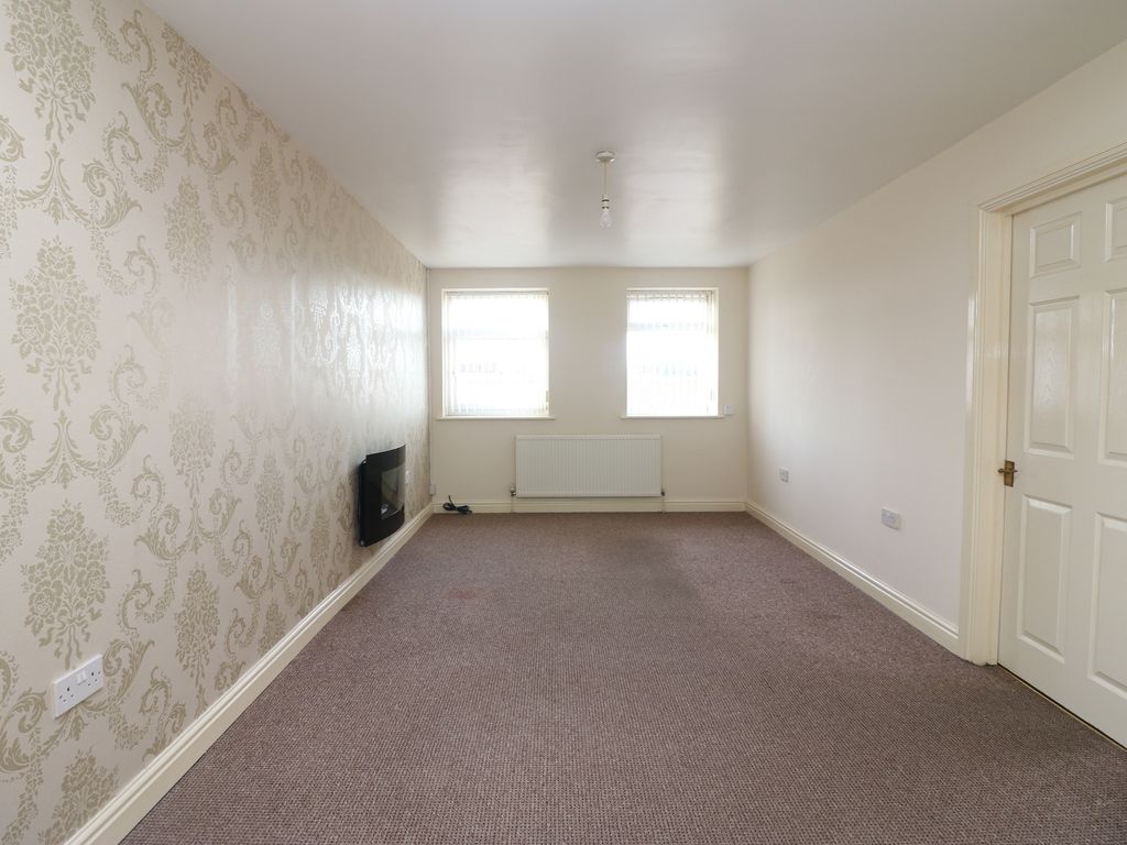 1 bed flat to rent in King Apartments Station Road Stainforth