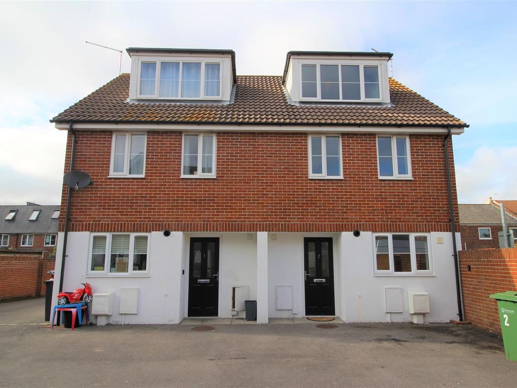 4 bed town house to rent in Abbie Rose Court, Gruneisen Road, Stamshaw