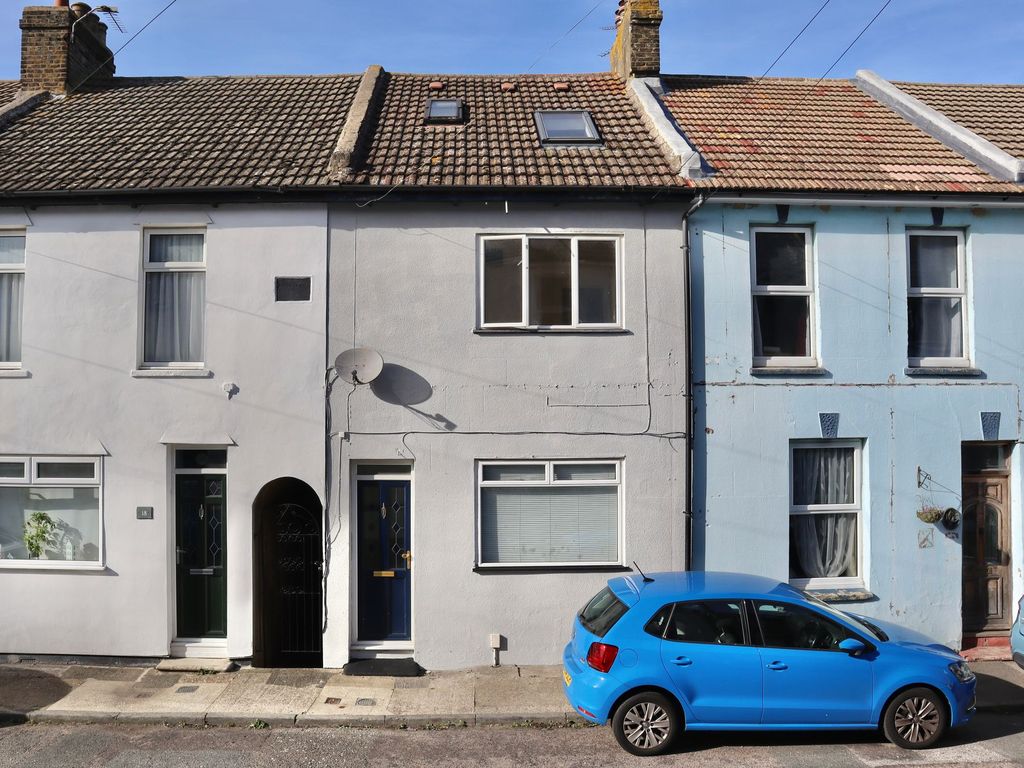 4 bed terraced house for sale in Sidney Road, Rochester ME1, £280,000