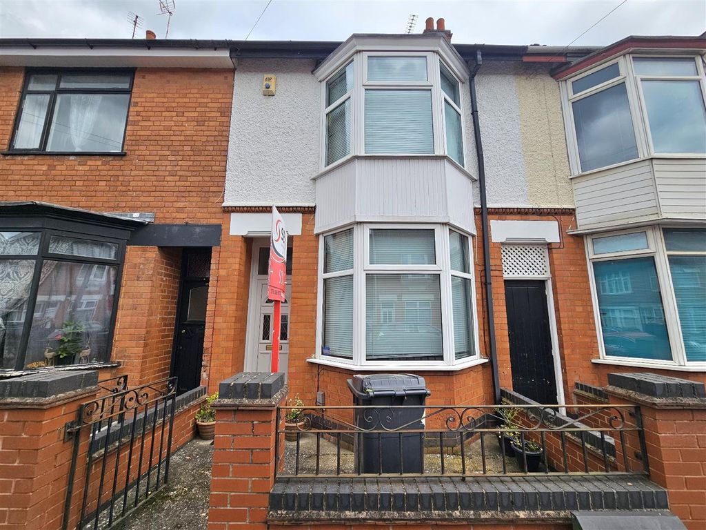 3 bed terraced house to rent in Freeman Road North, Humberstone