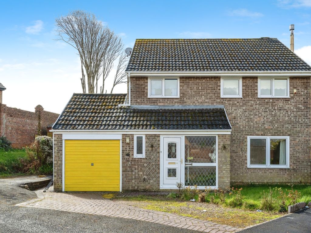 4 bed detached house for sale in Vaughan Place, Loughor, Swansea SA4, £