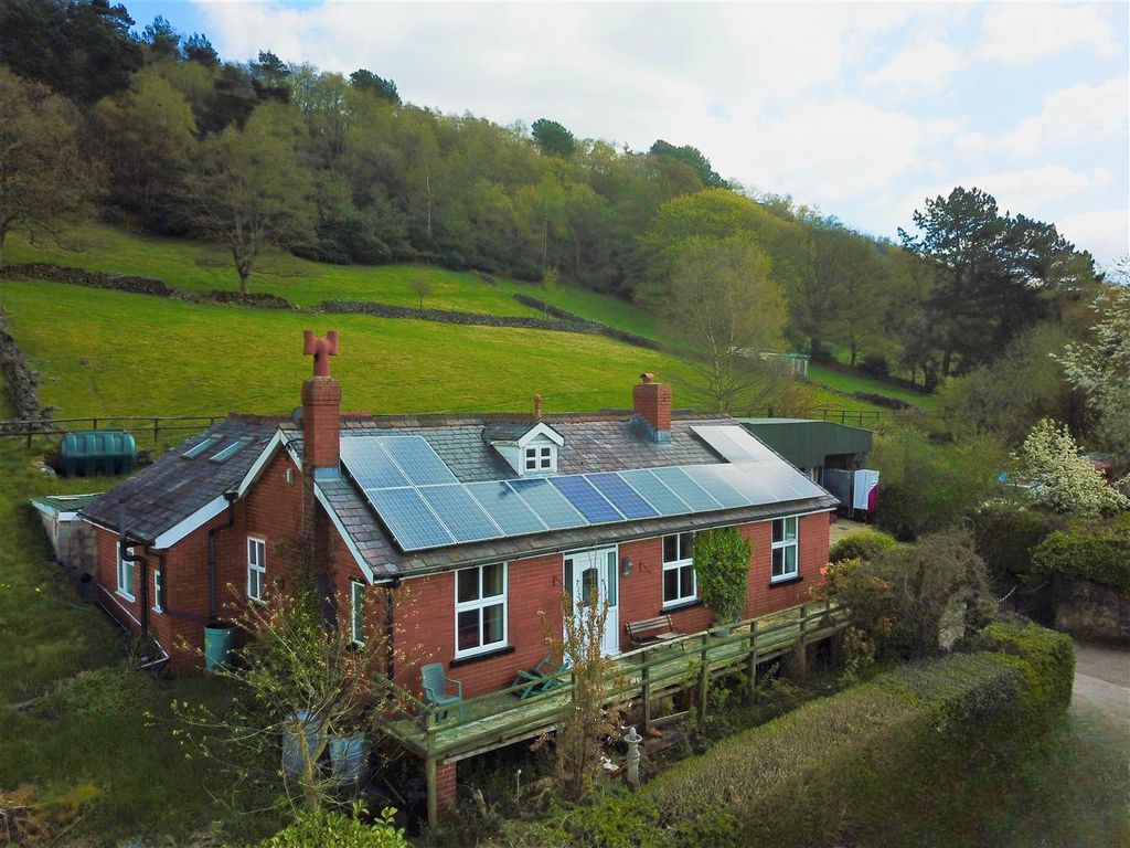 4 bed detached bungalow for sale in Tunstall Road, Congleton CW12 Zoopla