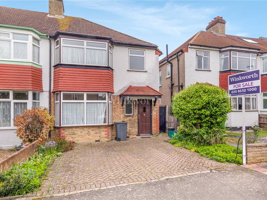 3 bed end terrace house for sale in Glanfield Road, Beckenham BR3, £