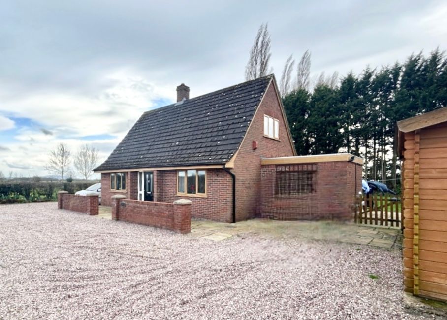 3 bed detached house to rent in Moreton Mill, Shawbury, Shrewsbury SY4