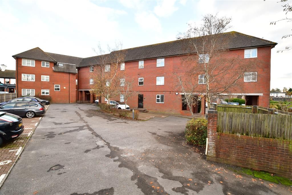 1 bed flat for sale in Ashenground Road, Haywards Heath, West Sussex