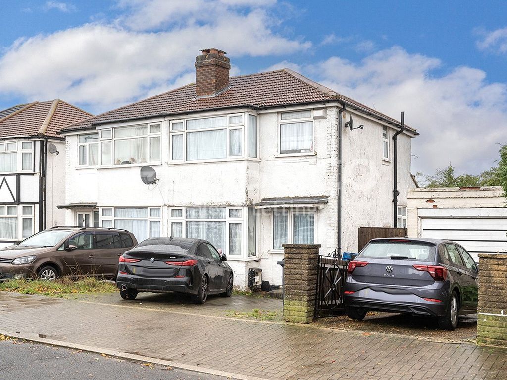 3 bed semidetached house for sale in Aldridge Avenue, Stanmore, Middlesex HA7, £525,000 Zoopla