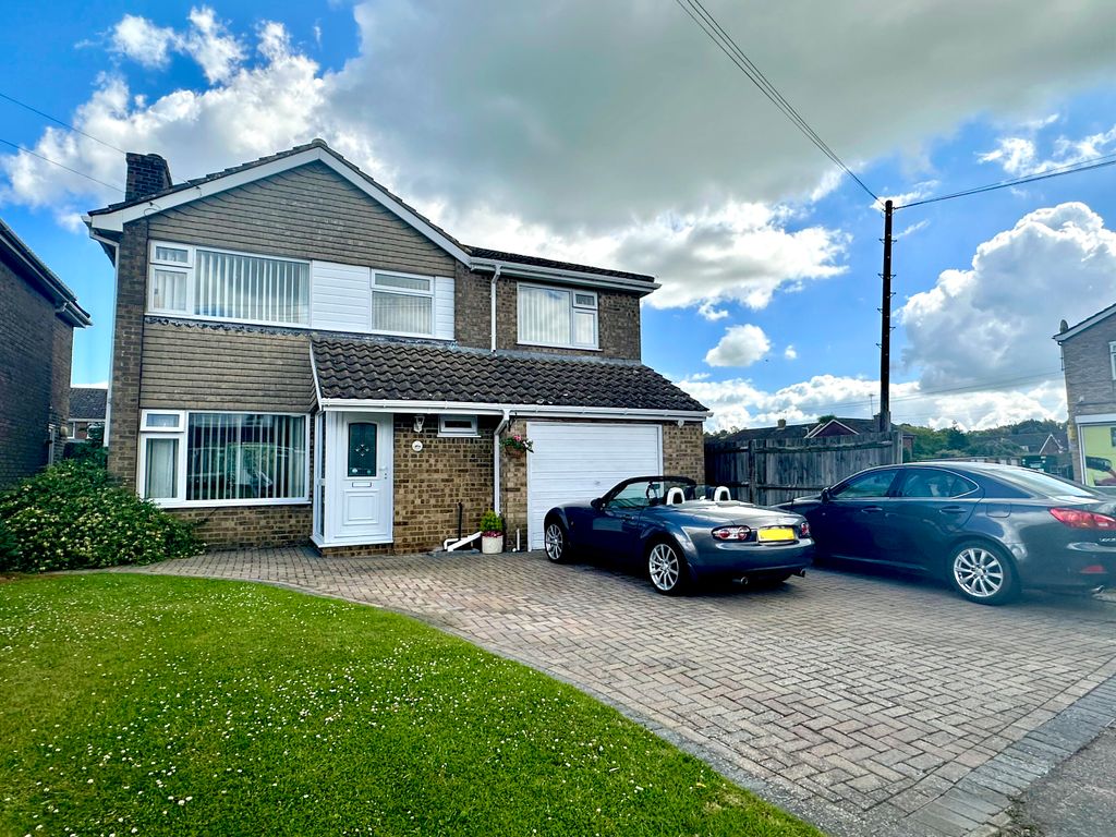 3 bed detached house for sale in Cradlebridge Drive, Ashford, Kent TN24