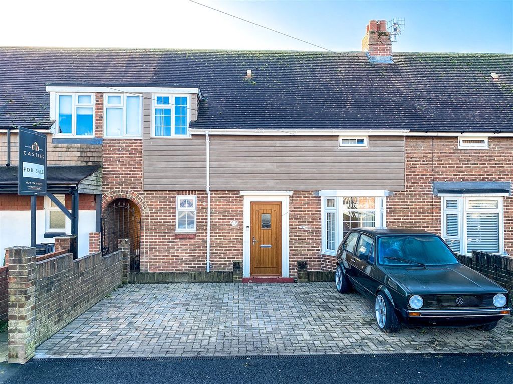 2 bed terraced house for sale in Cheltenham Road, Cosham, Portsmouth