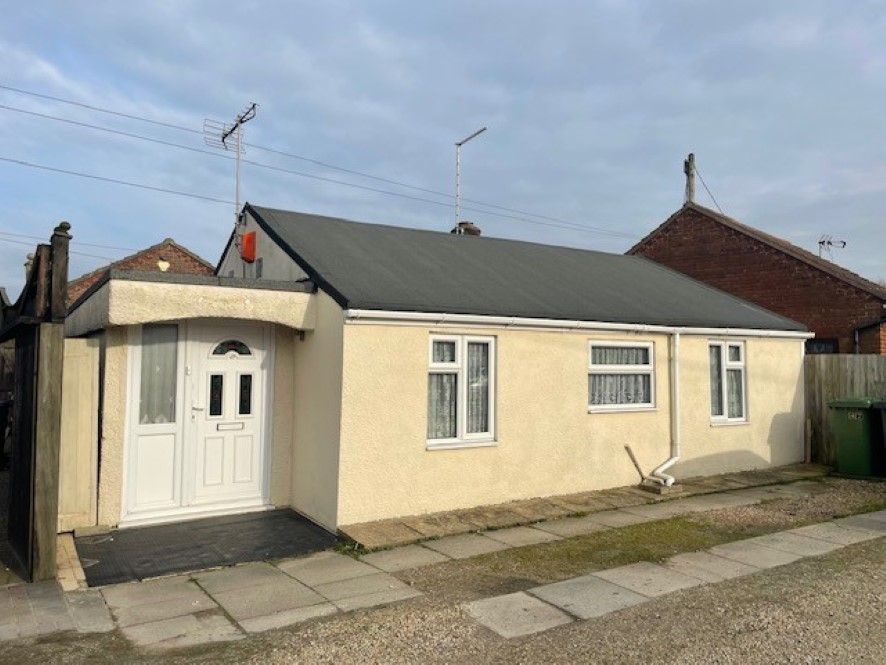 3 bed bungalow for sale in 47 Fakes Road, Hemsby, Great Yarmouth