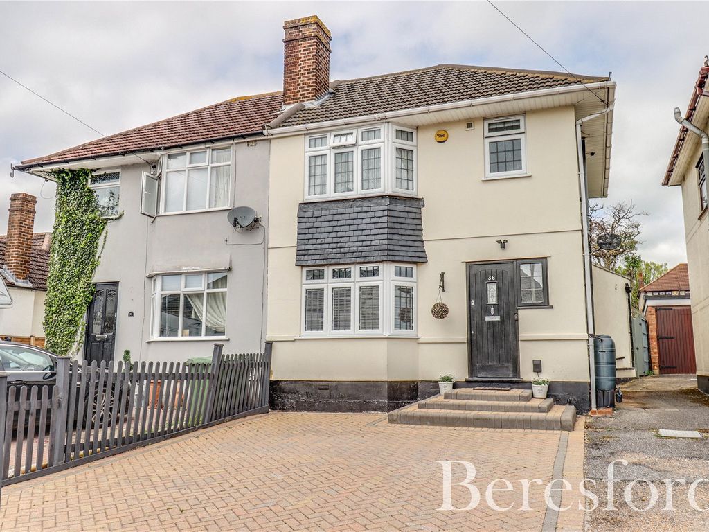 3 bed semidetached house for sale in Church Road, Harold Wood RM3 Zoopla