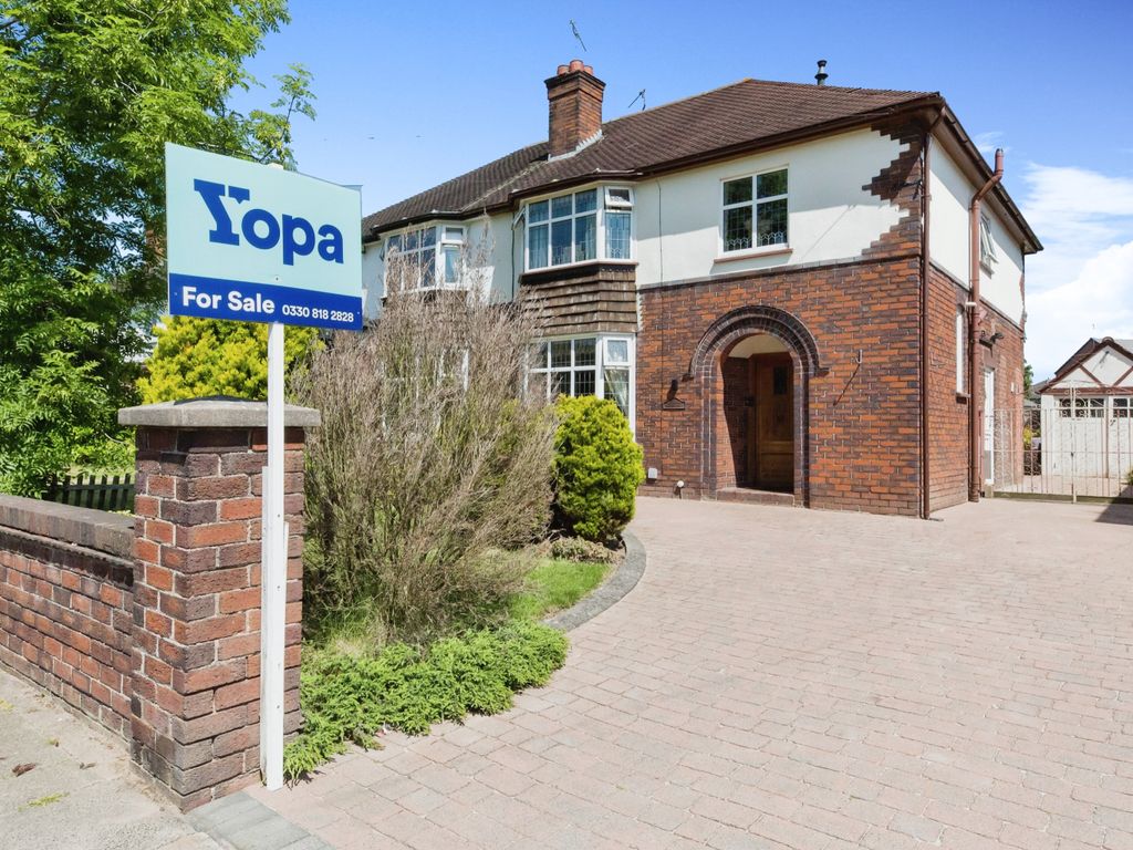 3 bed semidetached house for sale in Manor Way, Crewe CW2, £375,000