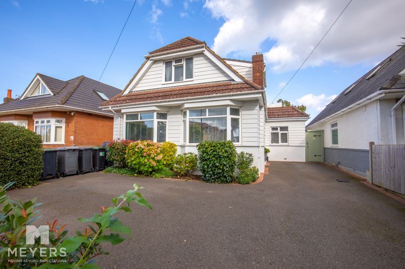 5 bed detached bungalow for sale in Hill View Road, Northbourne BH10, £