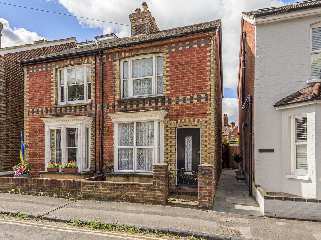 3 bed semidetached house for sale in Gardner Road, Guildford, Surrey GU1 Zoopla