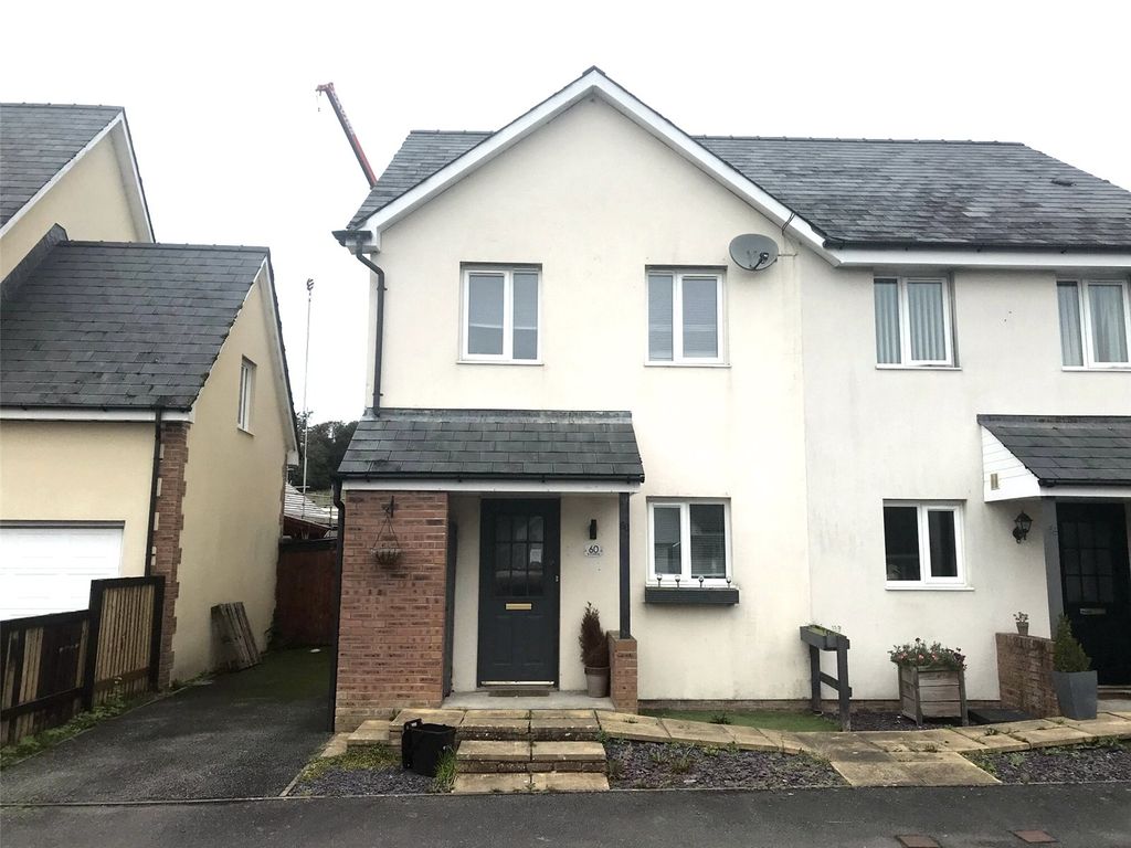 3 bed semidetached house for sale in Bryn Steffan, Lampeter