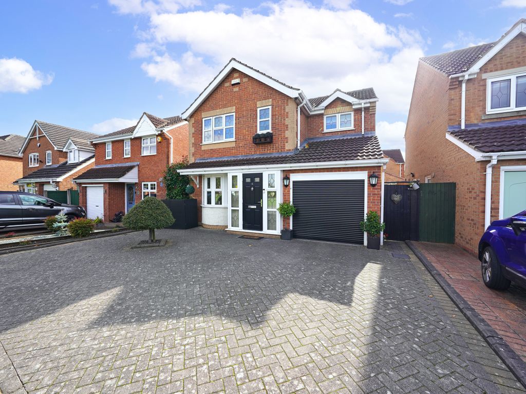 4 bed detached house for sale in Sword Close, Glenfield, Leicester LE3