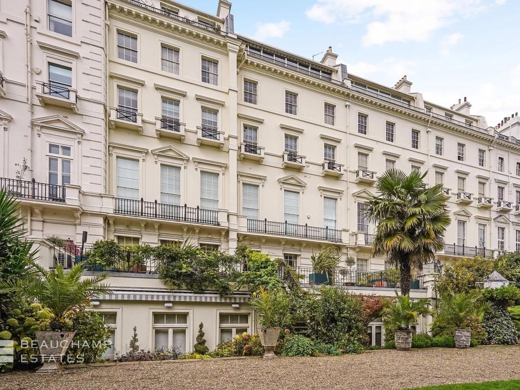 Hyde Park Gardens, London, Hyde Park W2