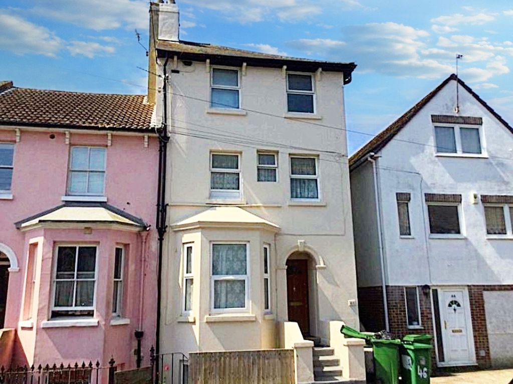 1 bed flat to rent in St. Michaels Street, Folkestone CT20, £600 pcm