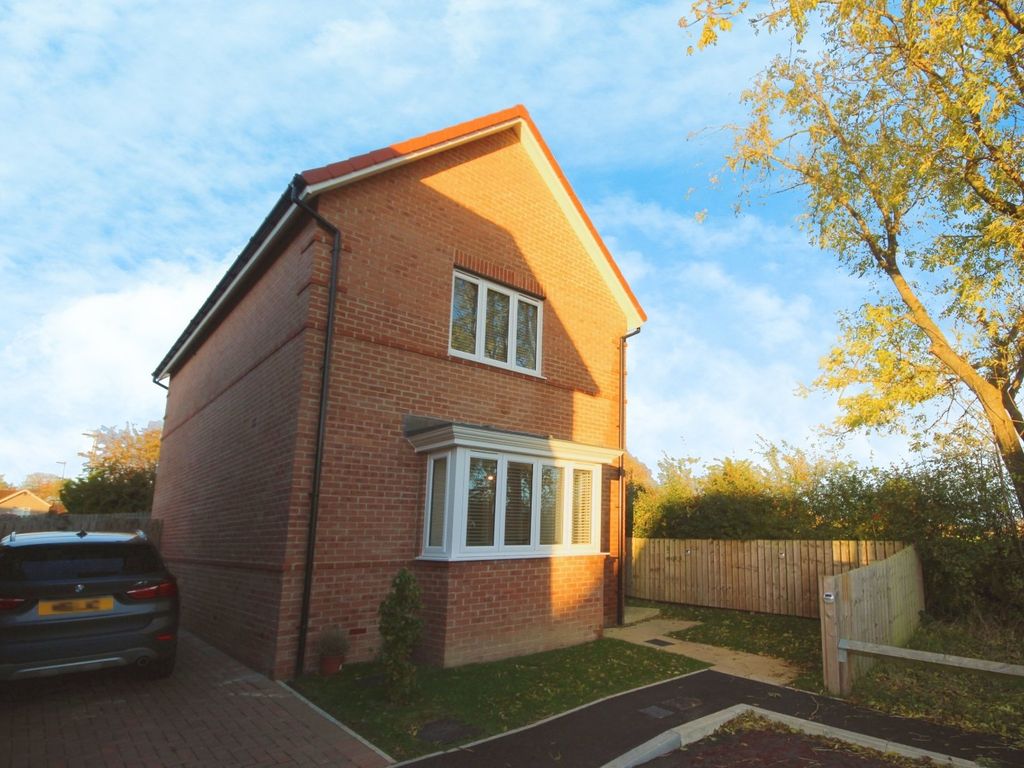 3 bed detached house for sale in Mason Gardens, Chilton, Ferryhill, Durham DL17, £180,000 Zoopla