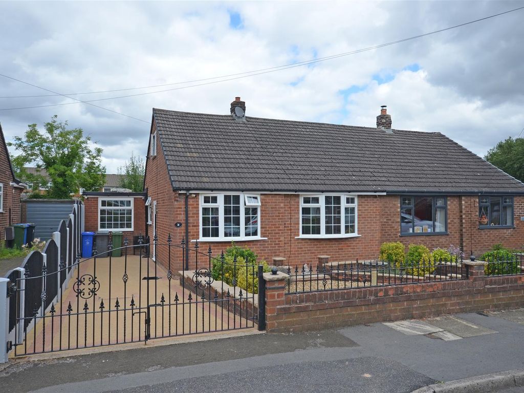 2 bed semidetached bungalow for sale in Cumberland Avenue, Dukinfield