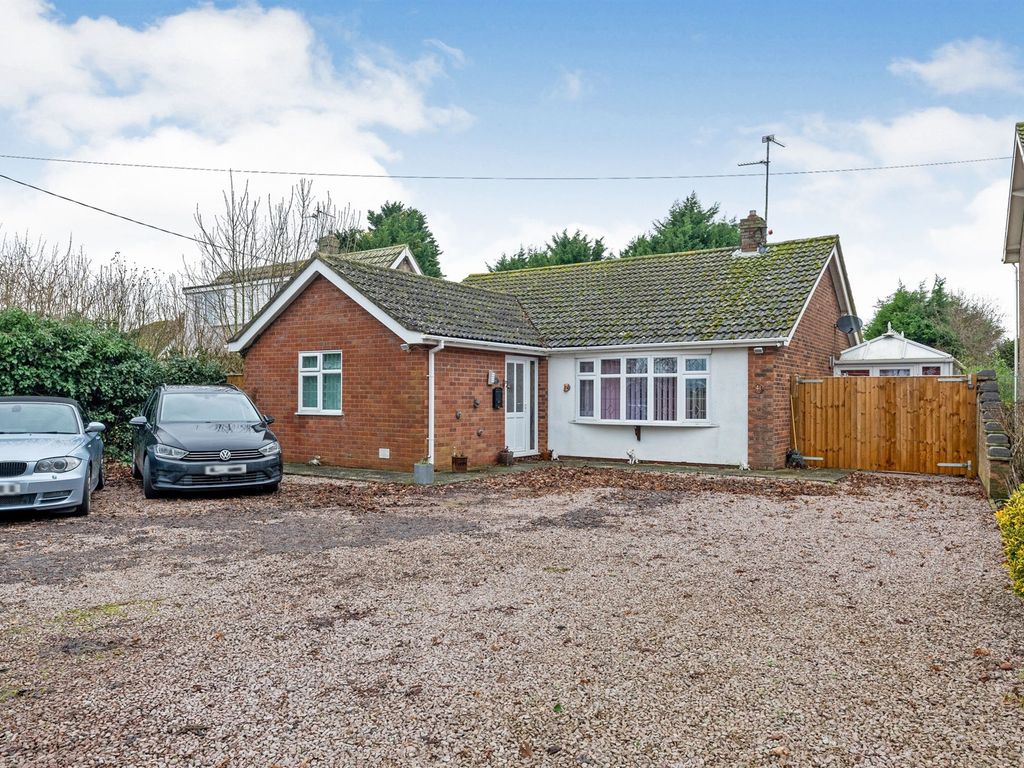 3 bed detached bungalow for sale in Bowgate, Gosberton, Spalding PE11