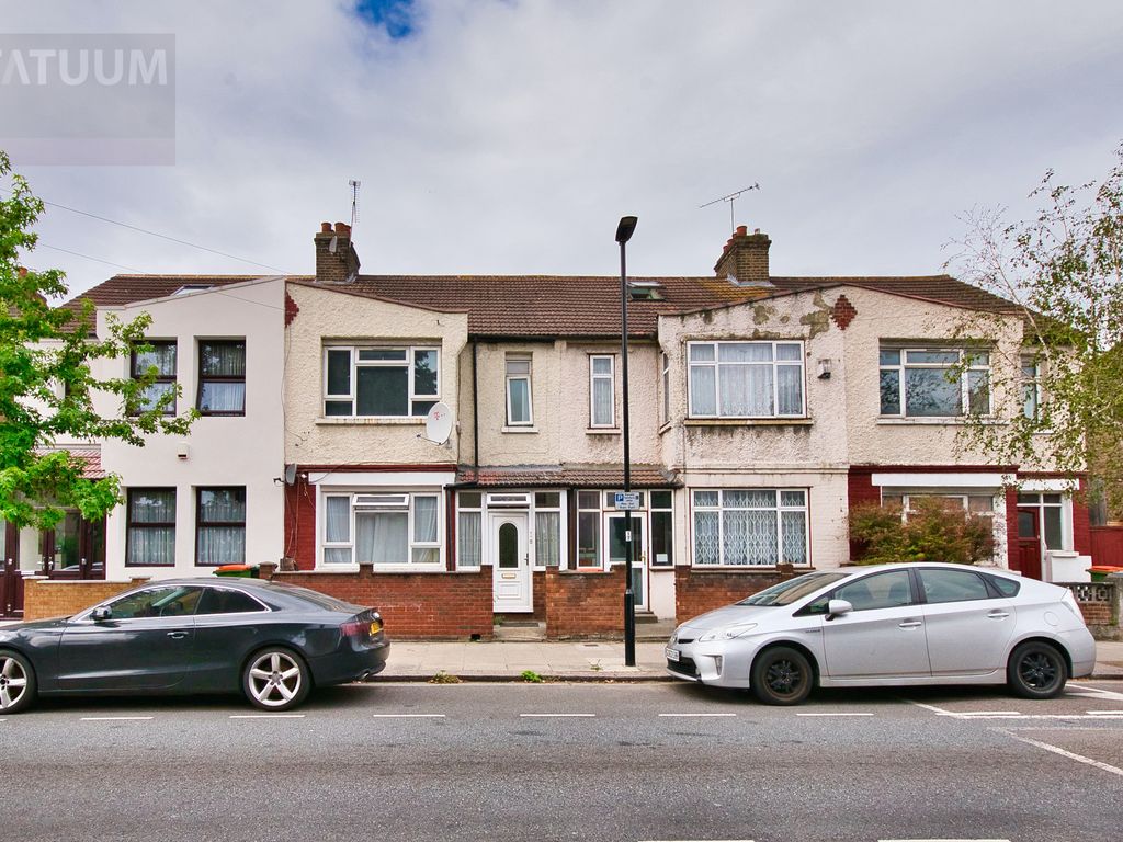 1 bed flat to rent in Off Romford Road, Manor Park, Ilford, London E12