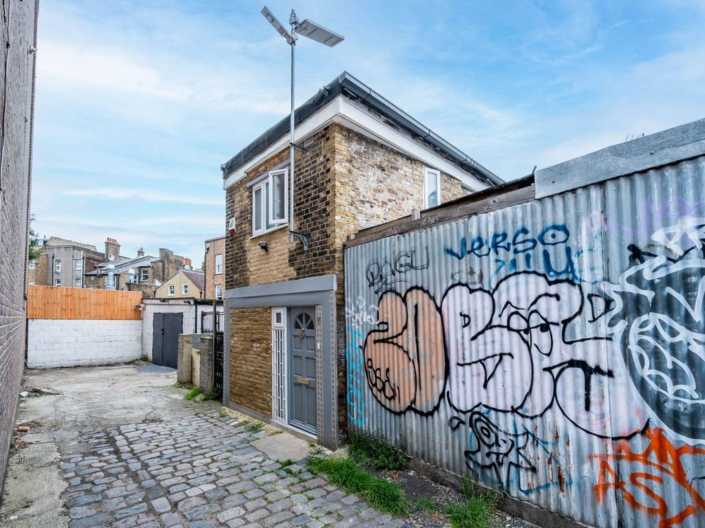 5 bed property for sale in New Cross Road, New Cross, London SE14 Zoopla