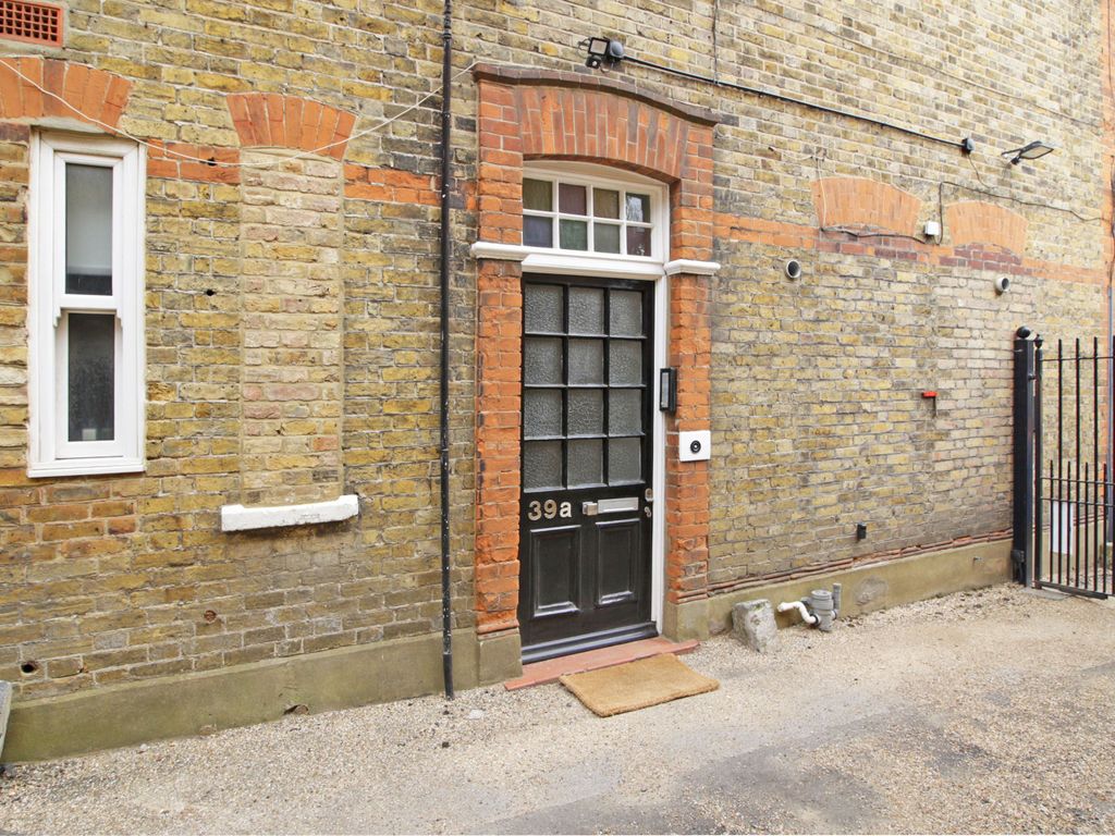 3 bed flat to rent in High Street, Viscount Mews, Chislehurst BR7 Zoopla