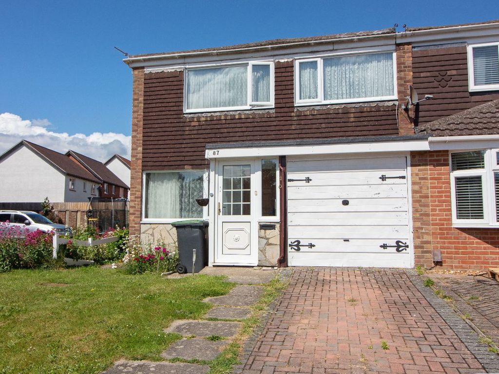 3 bed terraced house for sale in Purbrook Gardens, Waterlooville PO7