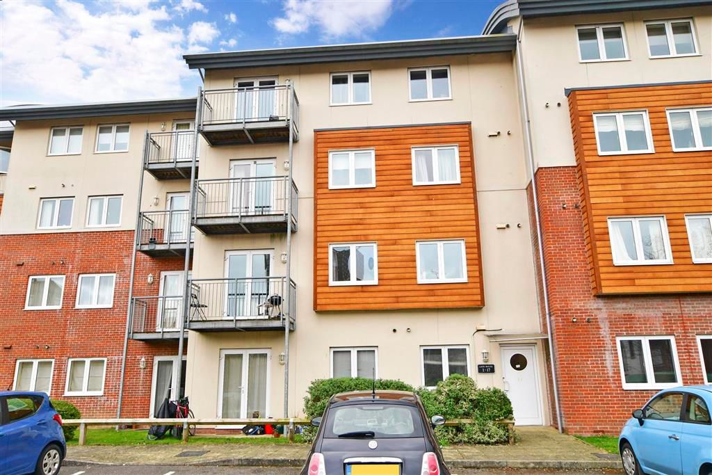 2 bed flat for sale in lion terrace, portsmouth, hampshire po1