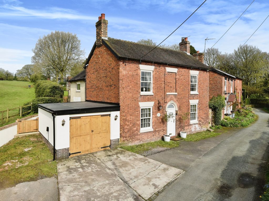 3 bed detached house for sale in Vicarage Lane, Fulford, StokeOnTrent