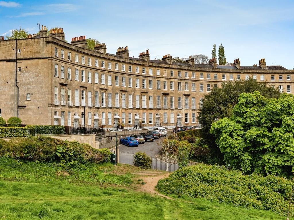 1 bed flat for sale in Cavendish Crescent, Bath BA1, £300,000 Zoopla