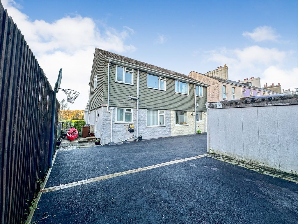 3 bed semidetached house for sale in Brookingfield Close, Plympton