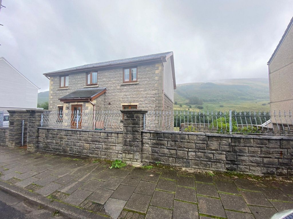 6 bed property for sale in Park Road, Treorchy, Rhondda Cynon Taff