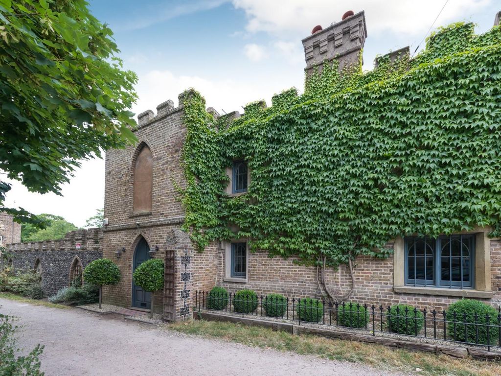 2 bed property for sale in Montefiore Avenue, Ramsgate CT11 Zoopla