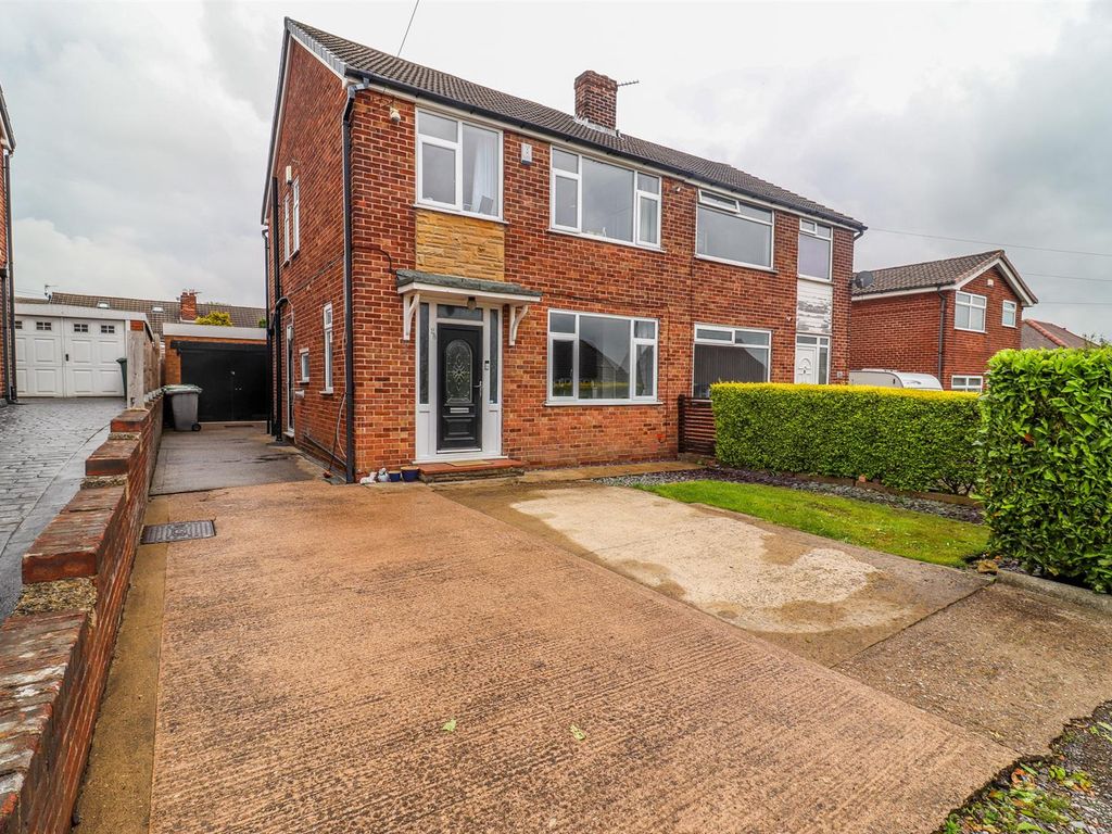 3 bed semidetached house for sale in Pennine Road, Dewsbury WF12, £