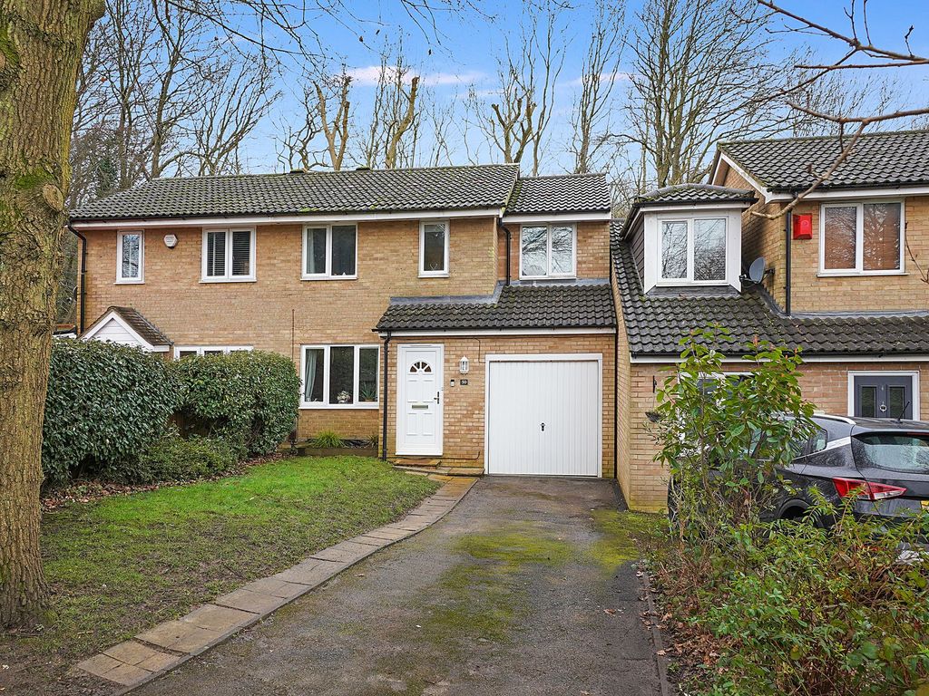 4 bed semidetached house for sale in Woodbury Road, Walderslade Woods