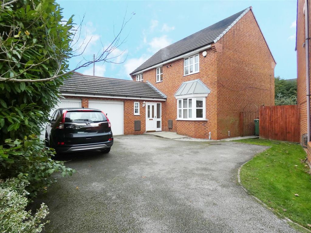 4 bed detached house for sale in Bexhill Gardens, Nutgrove, St Helens